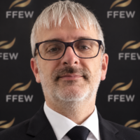 Mr Adrian Lugg – Drug Expert Witness | Drug Trafficking, EncroChat, County Lines & Organised Crime